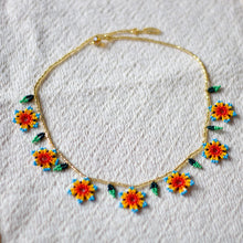 Load image into Gallery viewer, Flower Necklace
