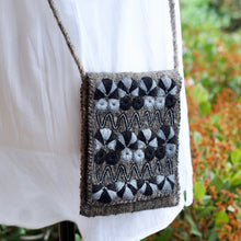 Load image into Gallery viewer, Mini-wool crossbody Bag
