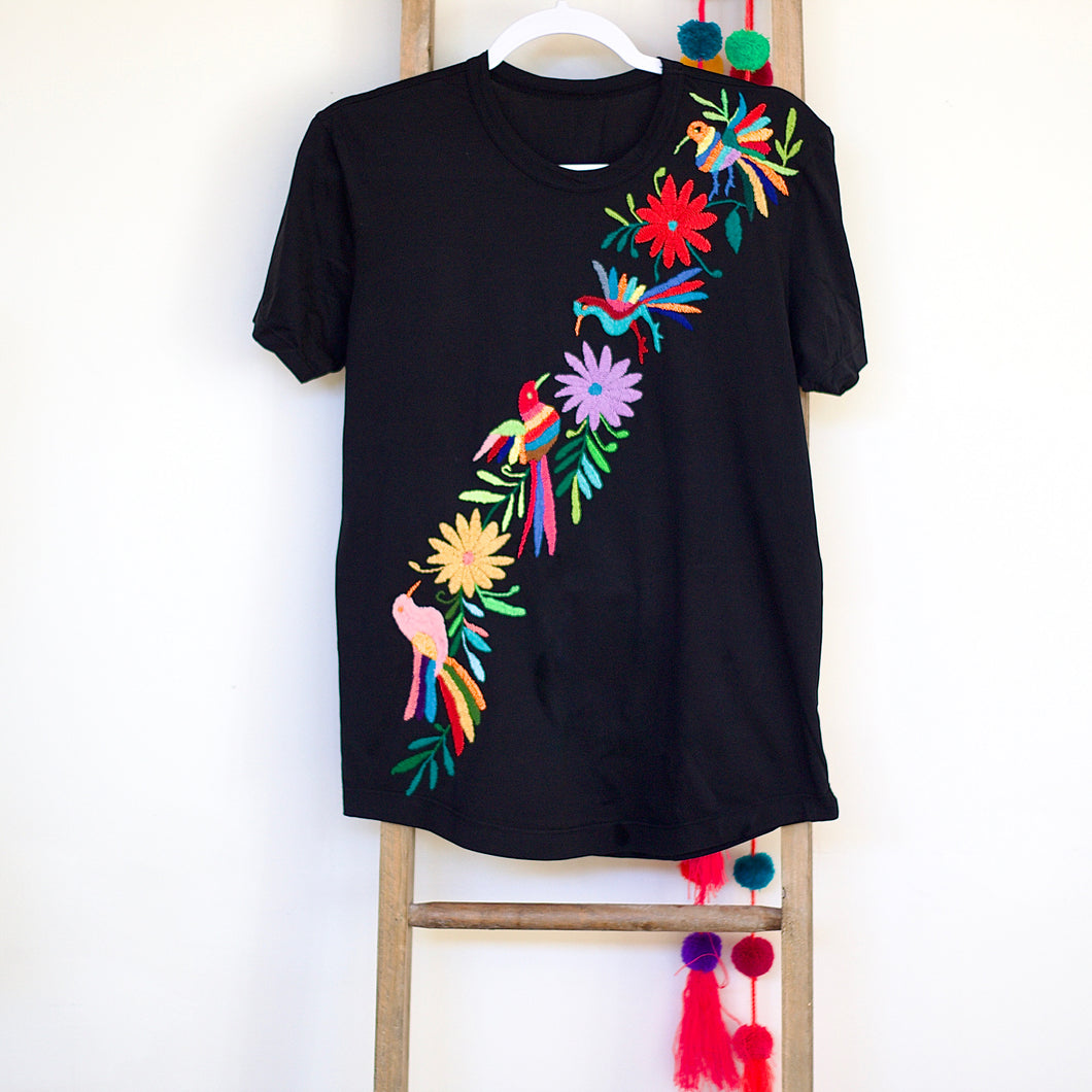 Otomi Black T-shirt