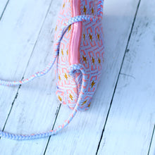 Load image into Gallery viewer, Zinacantán Hand-Loomed Crossbody Bag
